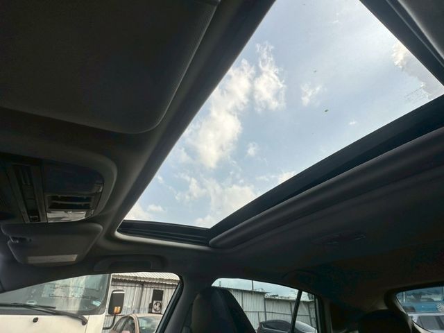 XV 2.0 i-S 電動椅/循跡防滑/定速/倒車顯影/安卓機/IKEY/分區恆溫空調/電動天窗  第18張相片