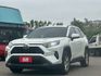 RAV-4豪華版 恆溫空調/倒車顯影/衛星導航/ACC跟車/車偏警示/巡跡防滑  第1張縮圖