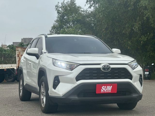 RAV-4豪華版 恆溫空調/倒車顯影/衛星導航/ACC跟車/車偏警示/巡跡防滑  第3張相片