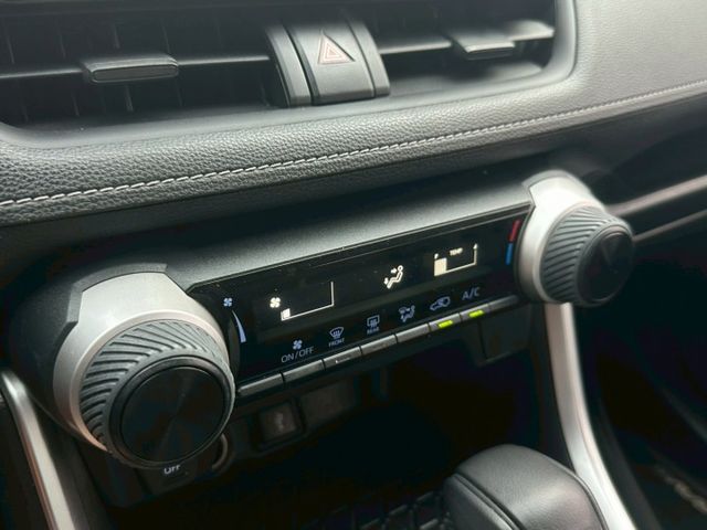 RAV-4豪華版 恆溫空調/倒車顯影/衛星導航/ACC跟車/車偏警示/巡跡防滑  第13張相片