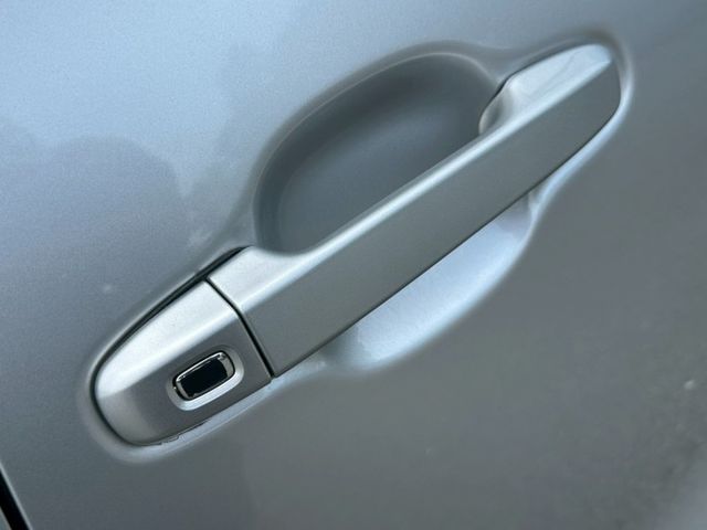 SIENTA七人座豪華+ 摸門/雙電滑門/衛星導航/倒車顯影/定速/IKEY/抬頭顯示器/恆溫空調  第6張相片