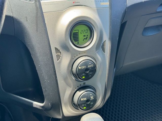 YARIS G版 恆溫空調/IKEY/摸門/電折後視鏡  第10張相片