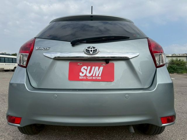 YARIS 經典 熱門國產小車，好開好停又省油  第5張相片