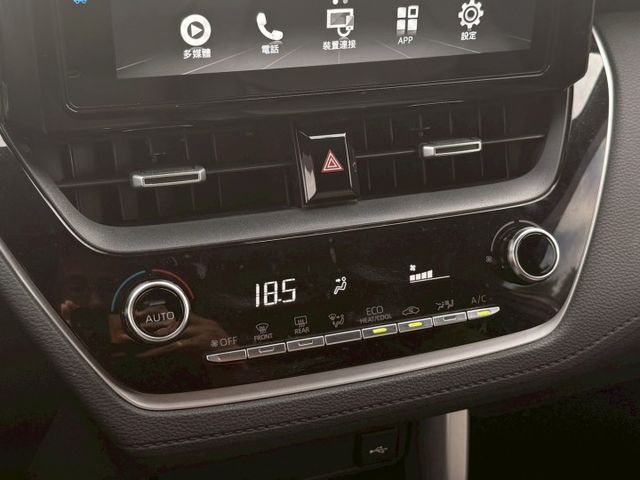 Corolla Cross尊爵 ACC跟車/恆溫空調/中控螢幕/倒車顯影/IKEY  第7張相片