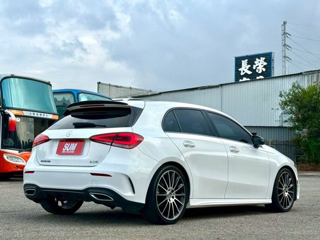 A250 4MATIC ACC跟車/全景天窗/IKEY/倒車顯影/記憶電動椅/電熱椅/分區溫控/後座出風口/摸門/盲點  第4張相片