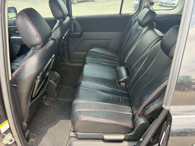 MAZDA5 五人座 已裝安卓機，超大車室空間，載人載貨都方便  第9張相片