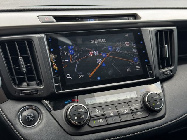 RAV-4 尊爵 摸門/IKEY/定速/衛星導航/倒車顯影/分區恆溫空調/電折後視鏡/車偏警示/駕駛座電動椅  第10張相片