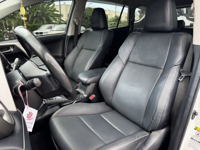 RAV-4 尊爵 摸門/IKEY/定速/衛星導航/倒車顯影/分區恆溫空調/電折後視鏡/車偏警示/駕駛座電動椅  第15張相片