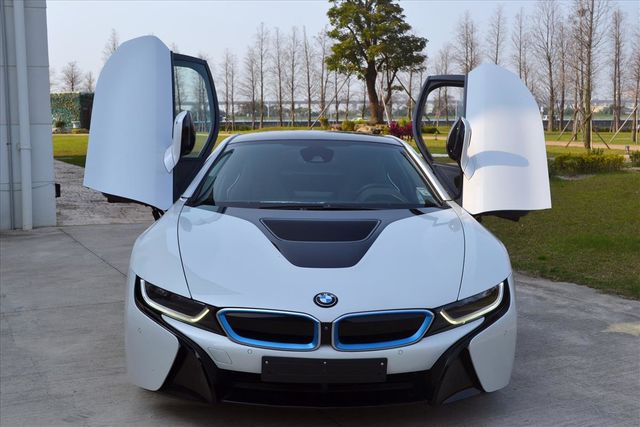 BMW I8  第2張相片