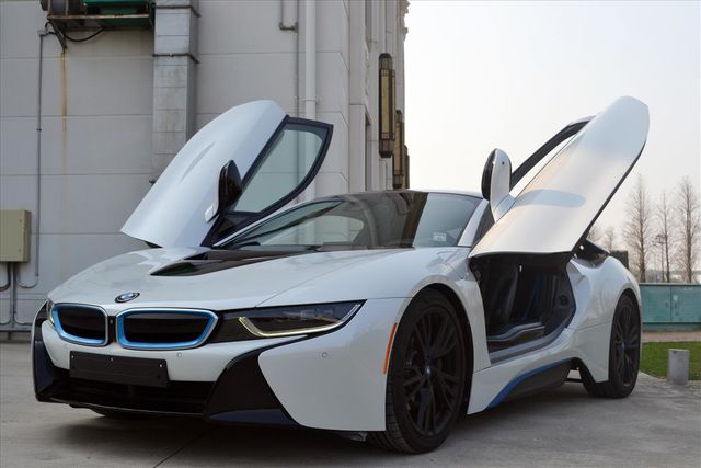 BMW I8  第3張相片