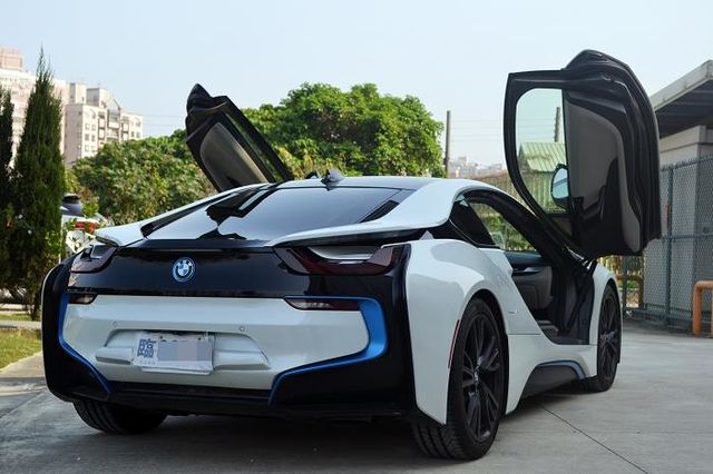BMW I8  第4張相片