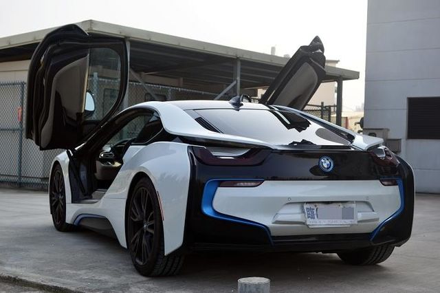 BMW I8  第5張相片