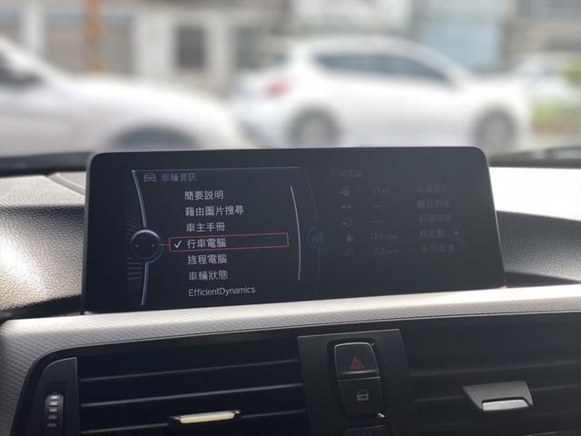BMW 328I  第6張相片