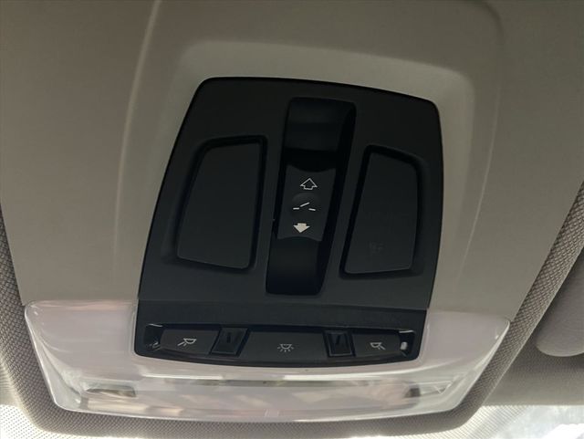 BMW 328I  第15張相片