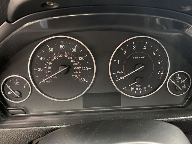 BMW 328I  第12張相片
