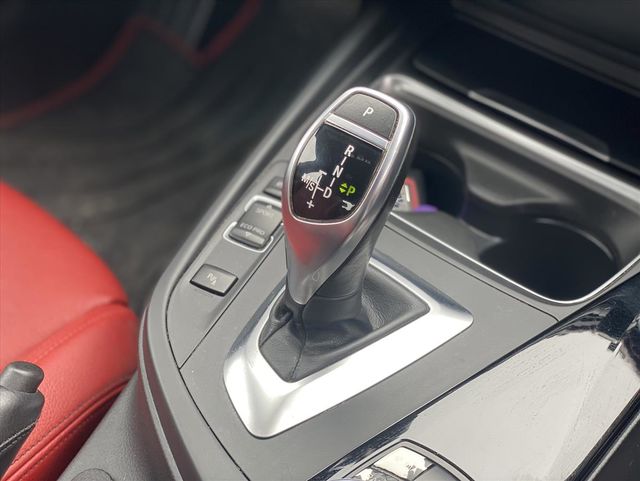BMW 328I  第12張相片