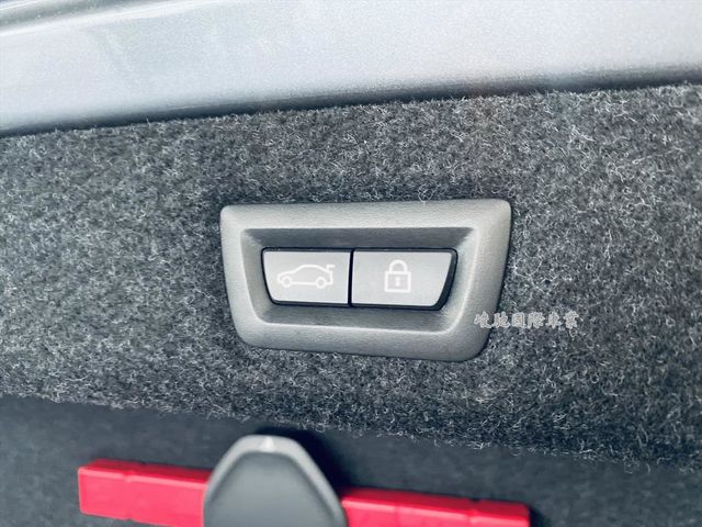 BMW 520D  第18張相片