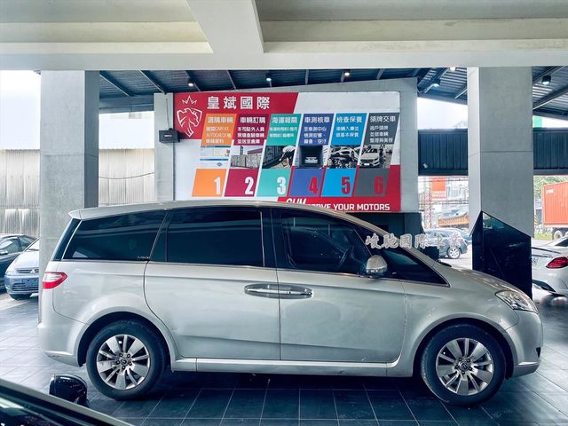 LUXGEN M7  第3張相片