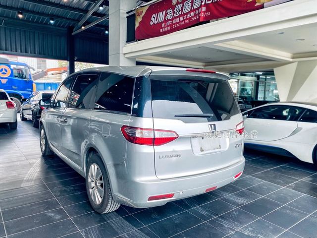 LUXGEN M7  第5張相片
