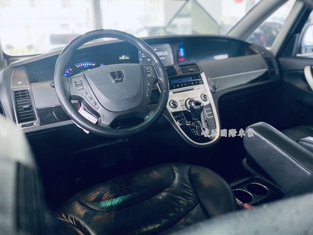 LUXGEN M7  第8張相片
