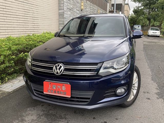 內有實拍影片│YES認證│6安│AppleCar│HID自動頭燈│後座托盤/出風口│倒車影像│里程保證│可全貸│  第5張相片