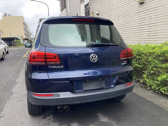 內有實拍影片│YES認證│6安│AppleCar│HID自動頭燈│後座托盤/出風口│倒車影像│里程保證│可全貸│  第8張相片
