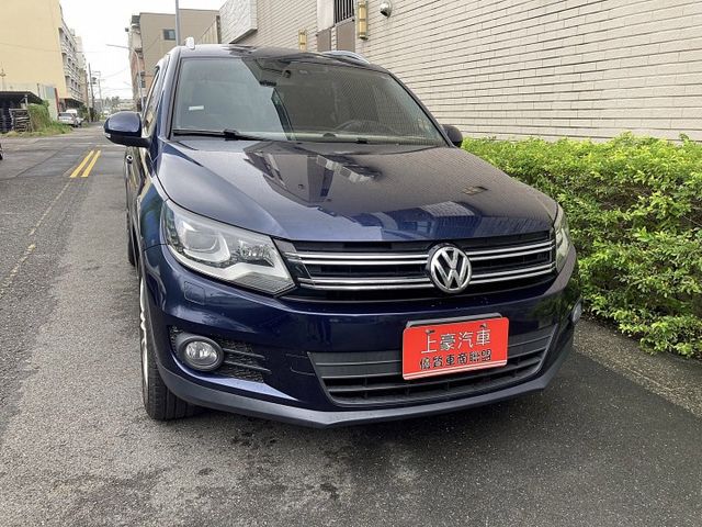 內有實拍影片│YES認證│6安│AppleCar│HID自動頭燈│後座托盤/出風口│倒車影像│里程保證│可全貸│  第12張相片