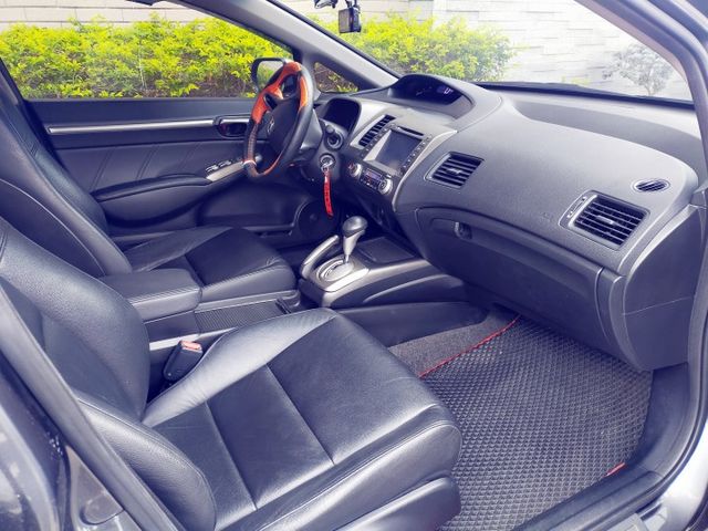 CIVIC  第11張相片