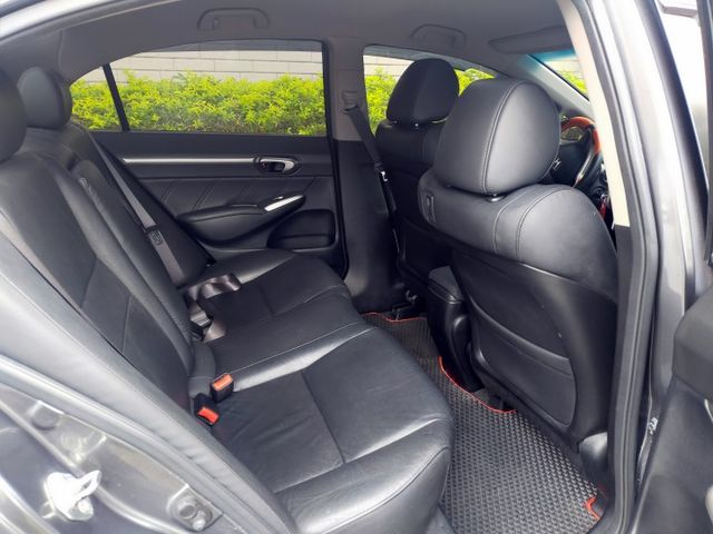CIVIC  第12張相片