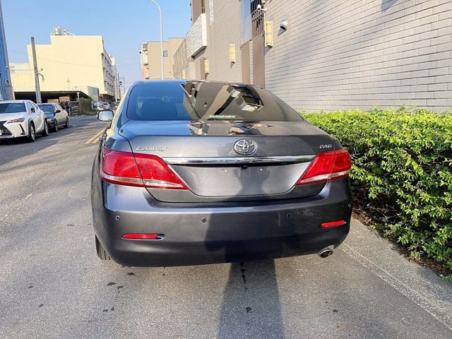 ┃無傷的認證美車┃免鑰匙┃定速┃雙區恆溫空調┃大螢幕┃核桃木飾板┃方向盤音控┃倒車影像┃後座出風口┃  第4張相片