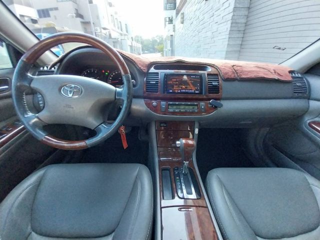 2.0 霧燈 導航 倒車顯影 恆溫空調  第9張相片