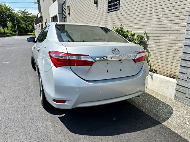 認證車 全車原鈑件【一手車】免鑰匙 定速 電視 藍芽 倒車顯影 導航 胎壓  100%實車在店實價  第4張相片