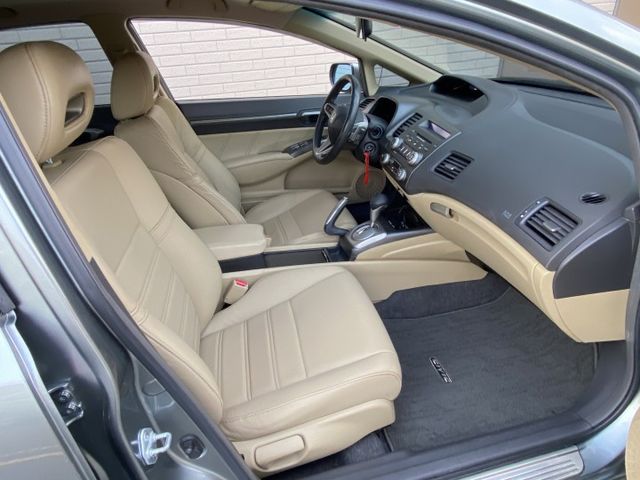 【可貸款】車況超讚！現場看車保證價格再下殺！100%實車在店 實價不變  第11張相片