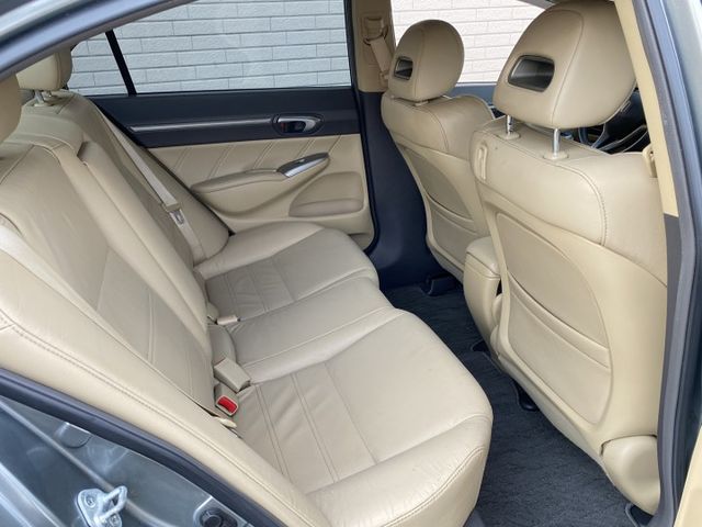 【可貸款】車況超讚！現場看車保證價格再下殺！100%實車在店 實價不變  第13張相片