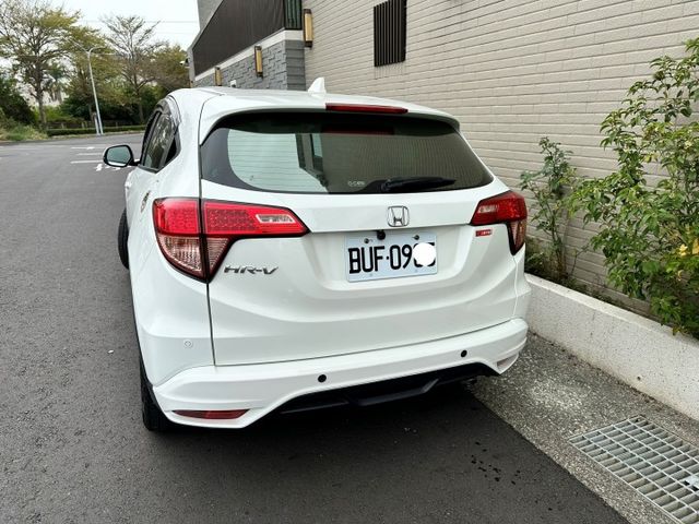 【認證車】換檔撥片、安卓機、定速、免鑰匙、CarPlay、前後雙錄、電子煞車  第4張相片