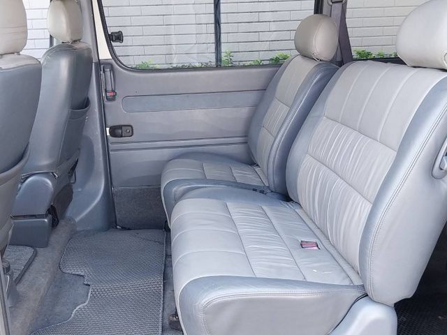 【可貸款】車況超讚！現場看車保證價格再下殺！100%實車在店~實價不變  第9張相片