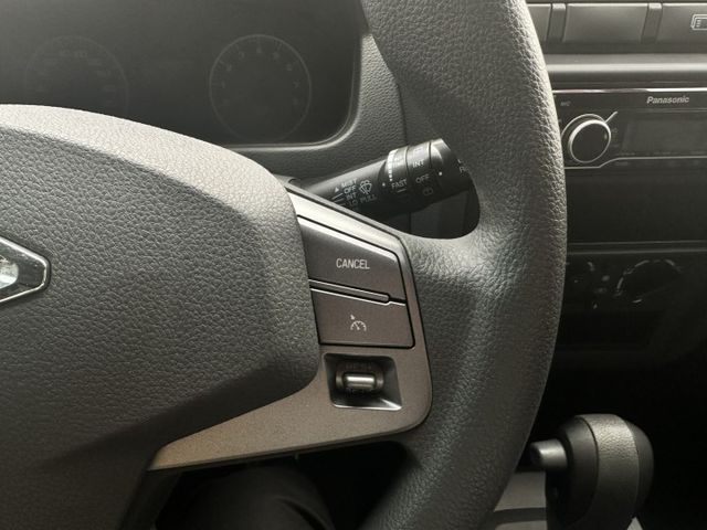 認證車【自排】僅跑1萬、定速、盲點、倒車顯影、方向盤音控、自動頭燈  第14張相片