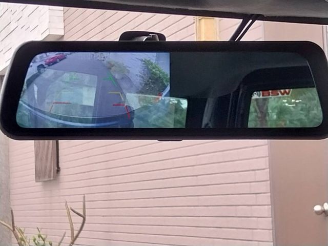 認證車【自排】僅跑1萬、定速、盲點、倒車顯影、方向盤音控、自動頭燈  第15張相片