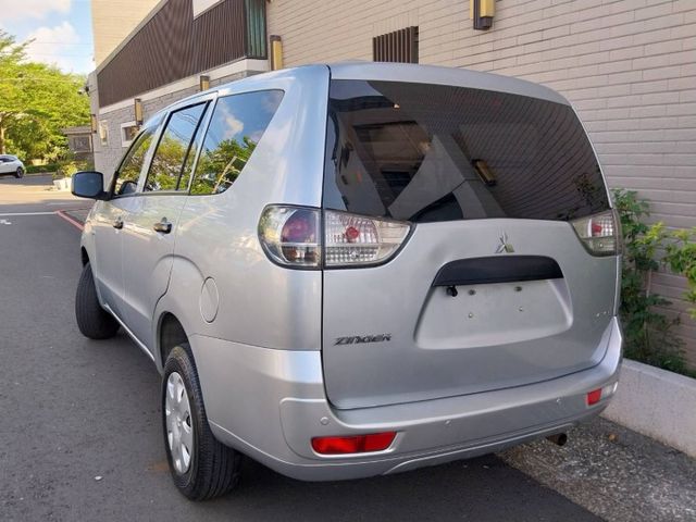 2.4cc 最強客貨兩用車 超大空間【可貸款】車況讚！100%實車在店實價不變  第4張相片