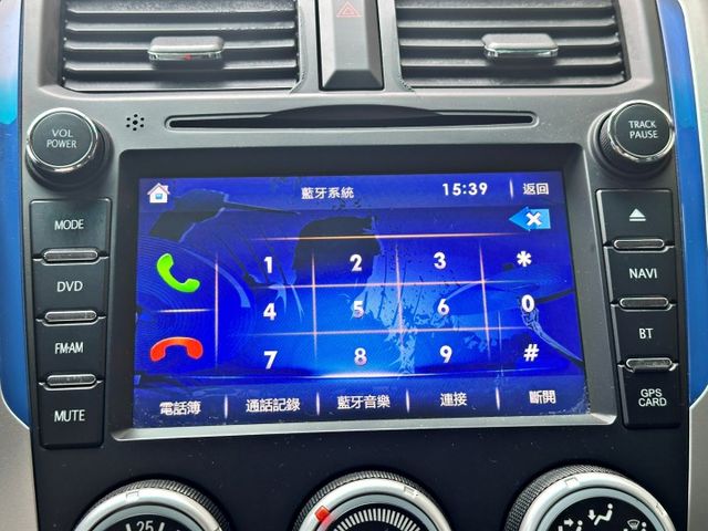 免鑰匙 按鈕啟動 倒車顯影 導航 藍芽 行車紀錄器 免抬頭顯示器  第15張相片