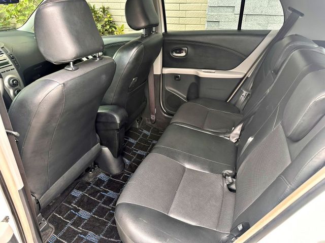 免鑰匙 方向盤音控 皮椅  第12張相片