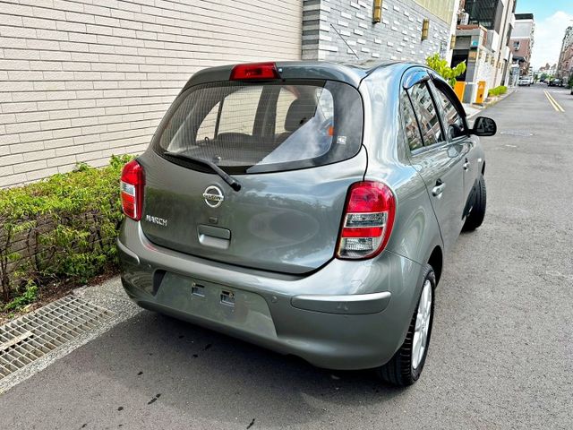 1.5cc (最頂級) 免鑰匙 按鈕啟動 恆溫空調 皮椅  第5張相片