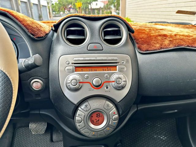 1.5cc (最頂級) 免鑰匙 按鈕啟動 恆溫空調 皮椅  第15張相片