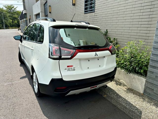 認證車(全車原鈑件) 盲點 電動尾門 倒車顯影 行車紀錄器 多項耗材剛換新  第4張相片