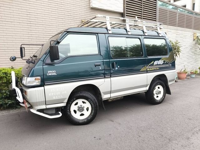 【自排】4WD 全車原漆原鈑 一手車  第2張相片