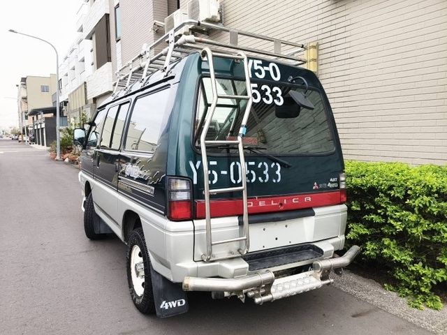 【自排】4WD 全車原漆原鈑 一手車  第4張相片