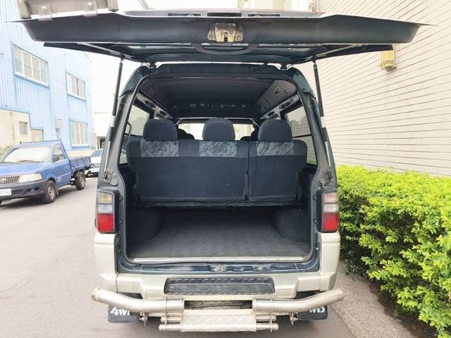 【自排】4WD 全車原漆原鈑 一手車  第11張相片