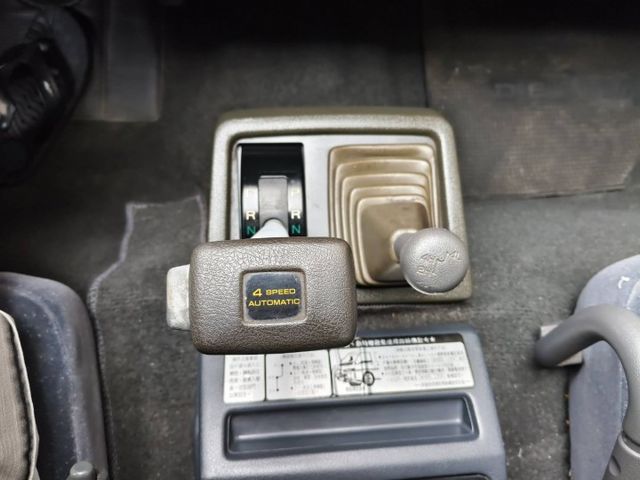 【自排】4WD 全車原漆原鈑 一手車  第12張相片