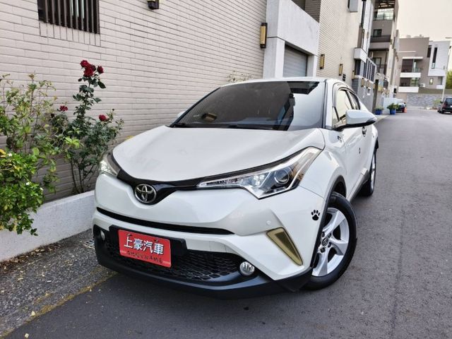 【豪華版】電熱椅 免鑰匙 倒車顯影 (車側黑腳印貼紙已移除)  第1張相片