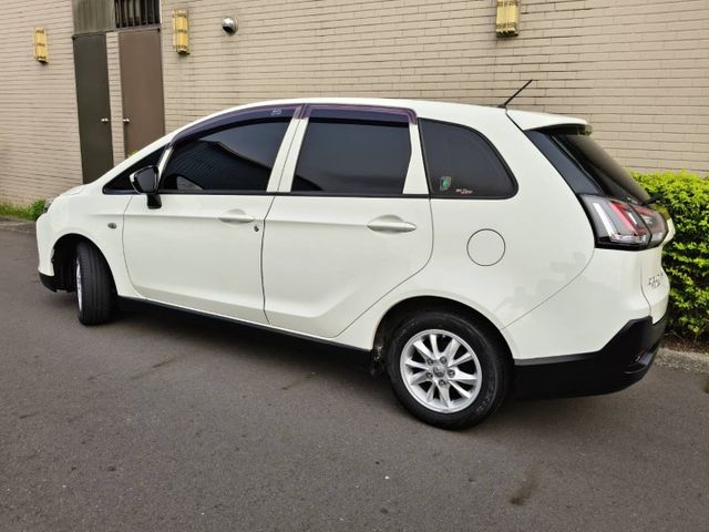 一手車、倒車顯影、恆溫空調  第3張相片